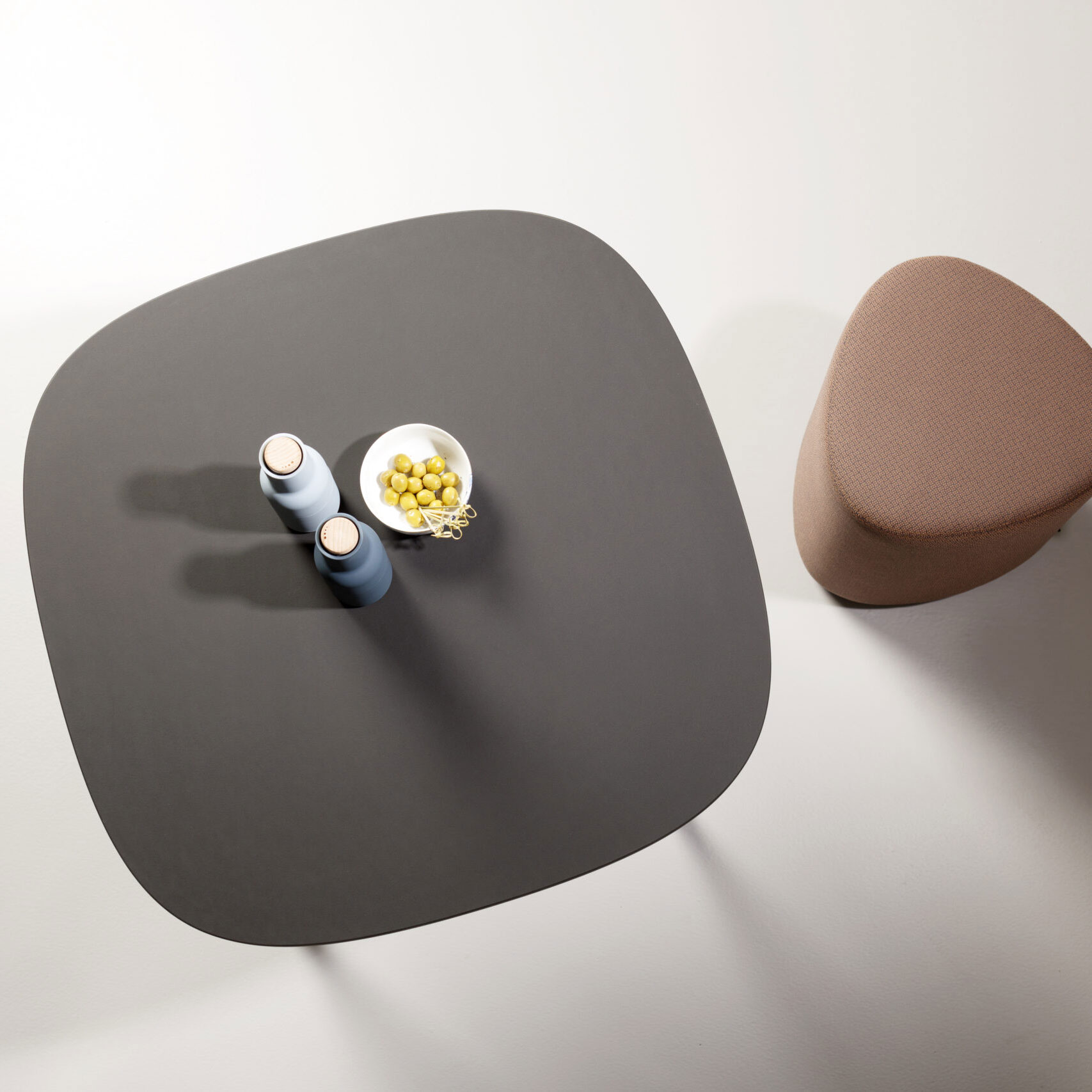 Cascando Pully Hub Couchtisch